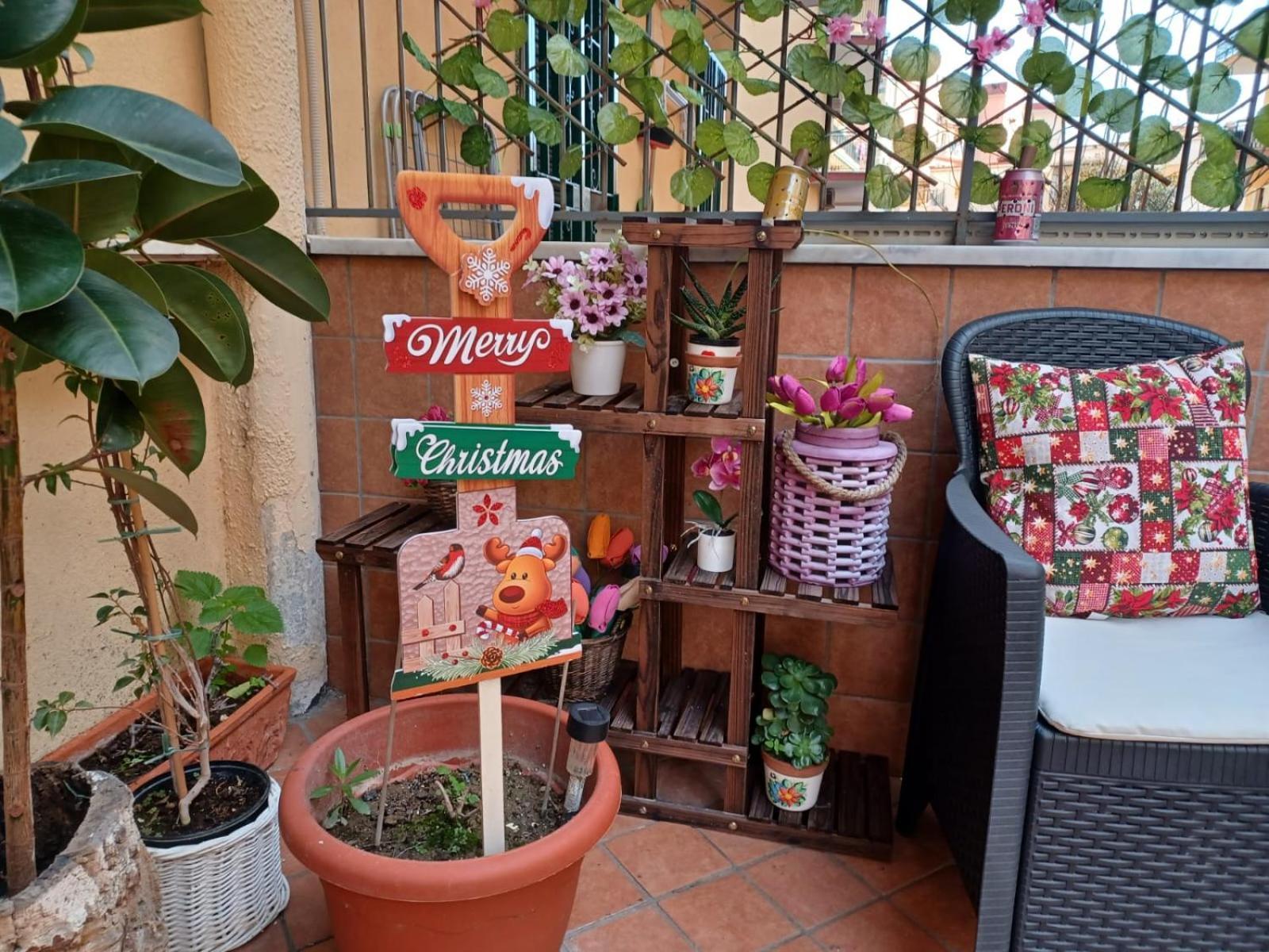 לינה וארוחת בוקר פורטיצ'י La Terrazza Di Monica & Teresa מראה חיצוני תמונה