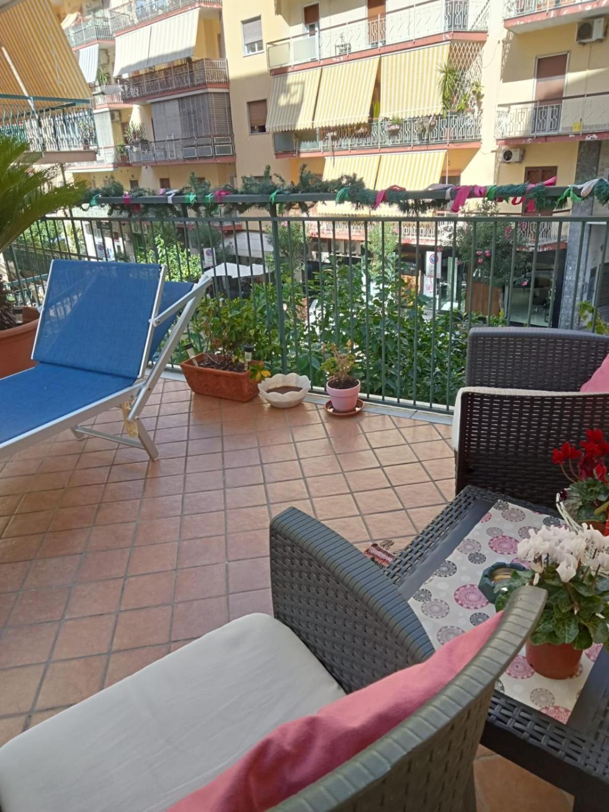 לינה וארוחת בוקר פורטיצ'י La Terrazza Di Monica & Teresa מראה חיצוני תמונה