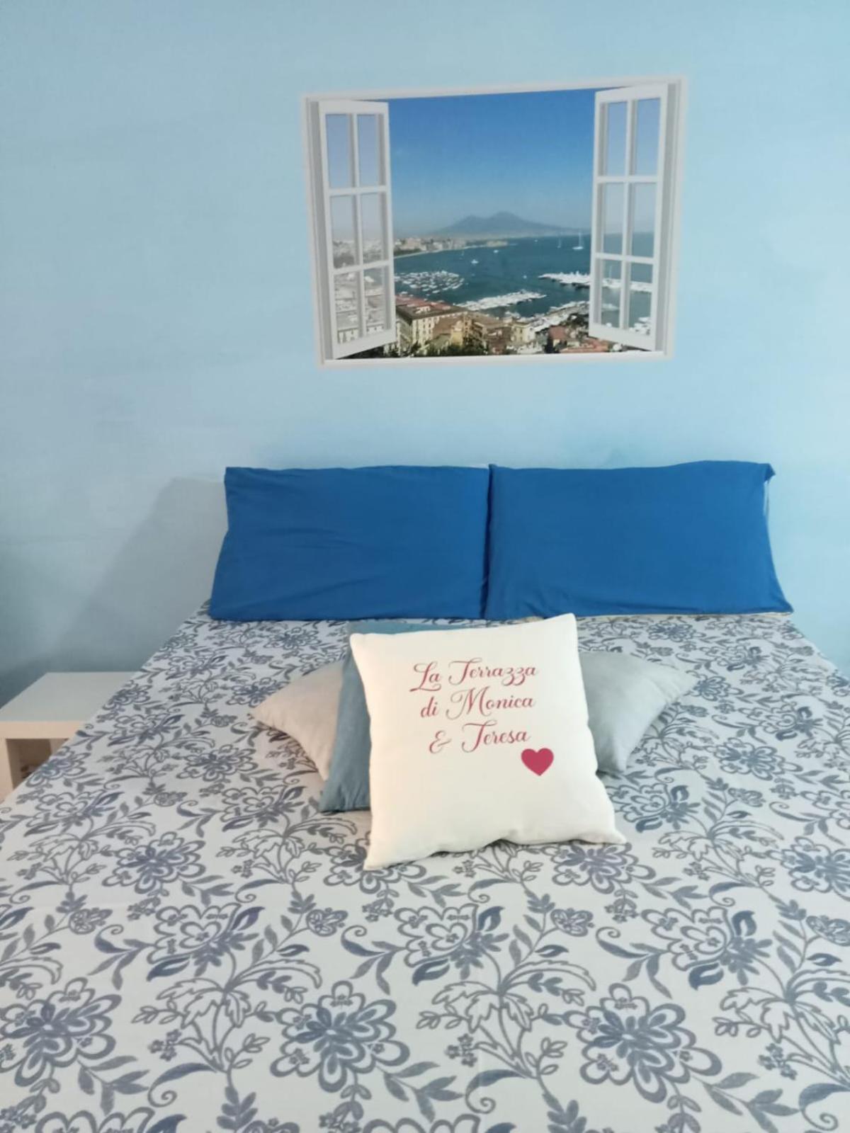 לינה וארוחת בוקר פורטיצ'י La Terrazza Di Monica & Teresa מראה חיצוני תמונה