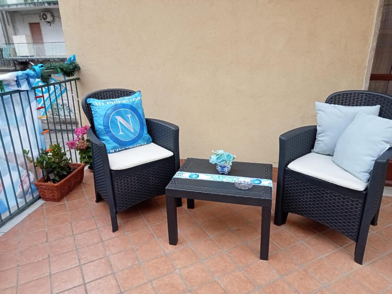 לינה וארוחת בוקר פורטיצ'י La Terrazza Di Monica & Teresa מראה חיצוני תמונה